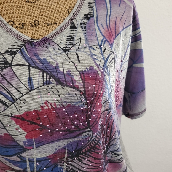 Style & Co. Floral graphic print top tunic stud accents Petite Small - Picture 2 of 7